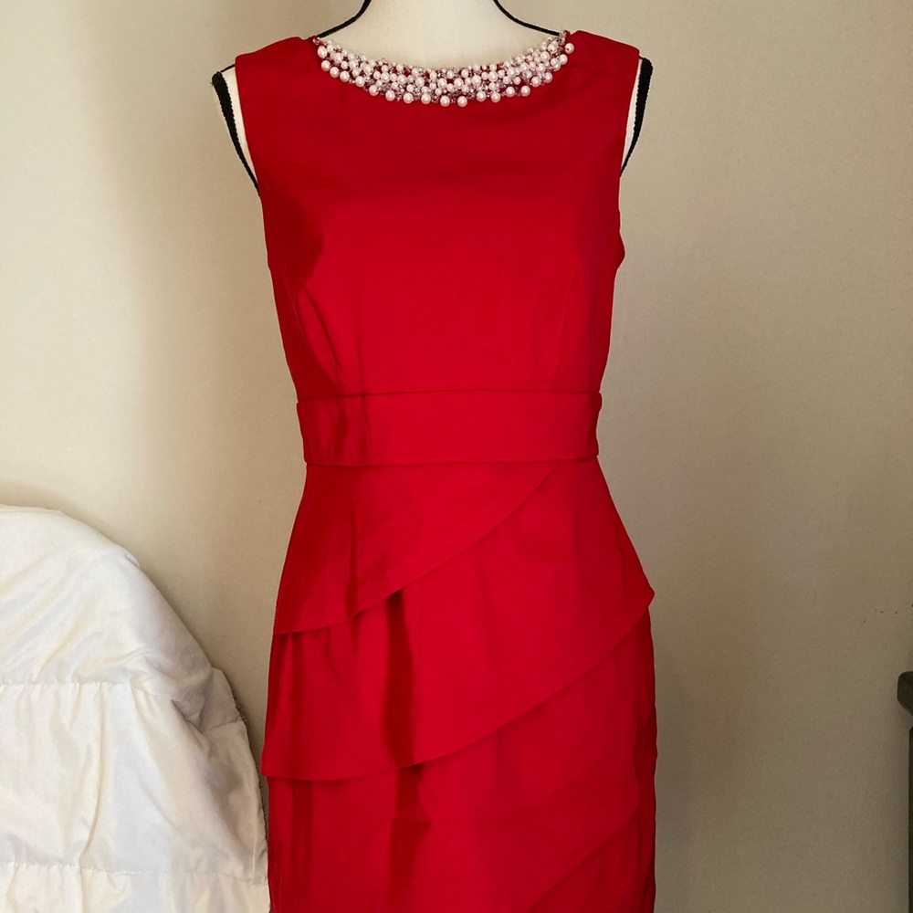 Red Dress - Picture 3 of 10